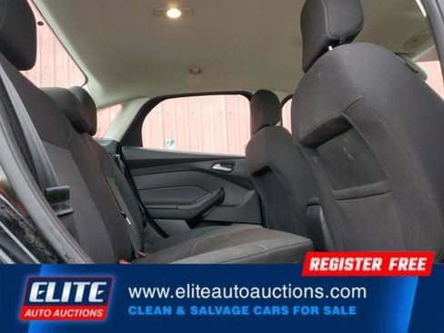 Used 2018 Ford Focus SE w/ SE Winter Package image 20