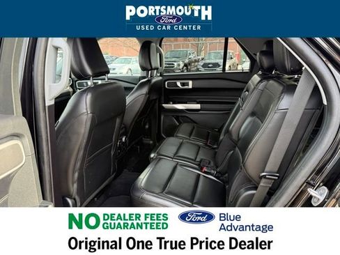 Used 2022 Ford Explorer XLT w/ Equipment Group 202A image 5