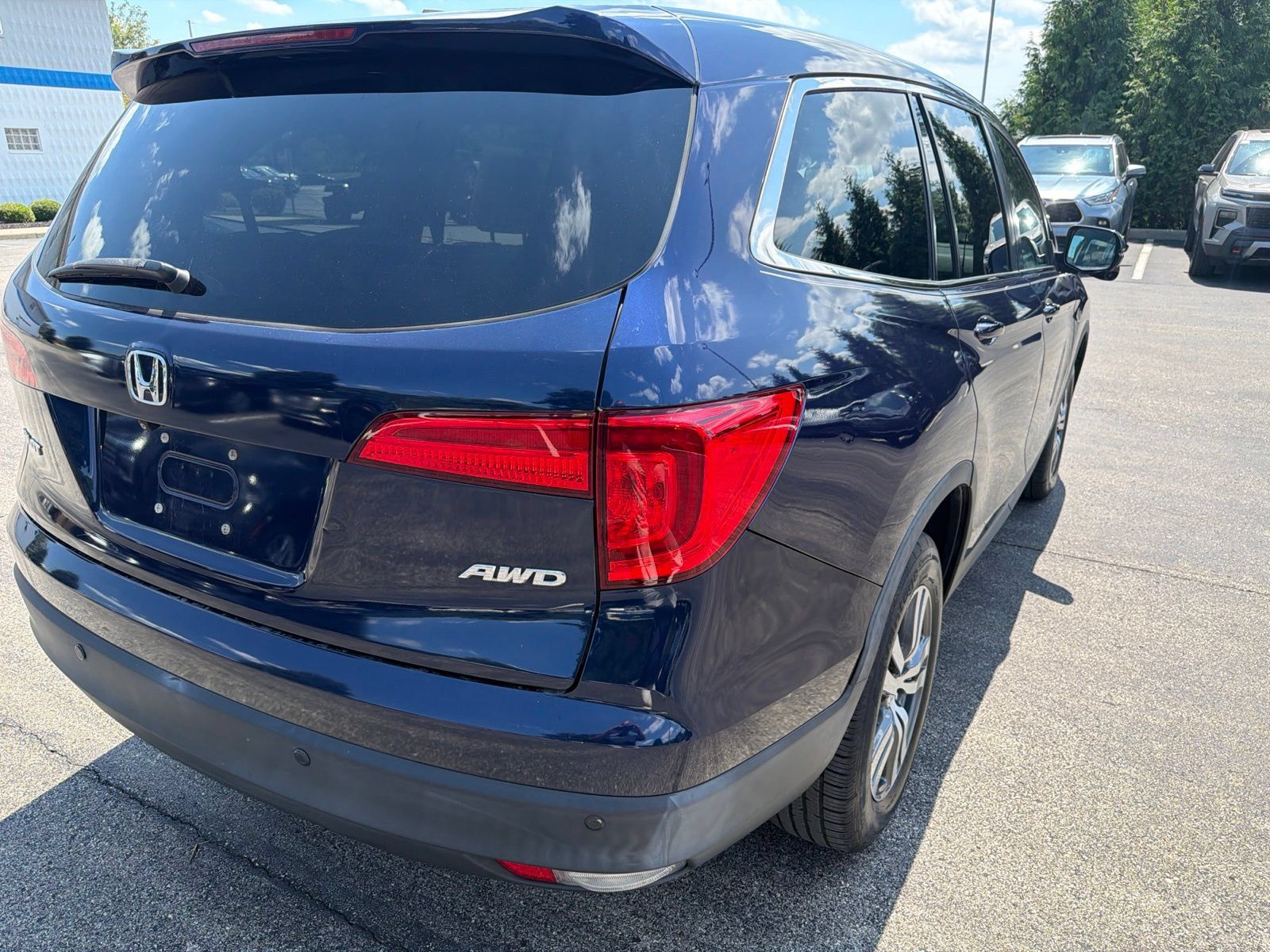 Used 2017 Honda Pilot EX-L image 5