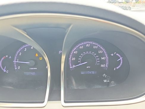 Used 2011 Toyota Avalon image 27