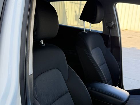 Used 2019 Kia Sportage LX FWD image 31