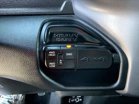 Used 2022 RAM 2500 Big Horn AWD/4WD image 31