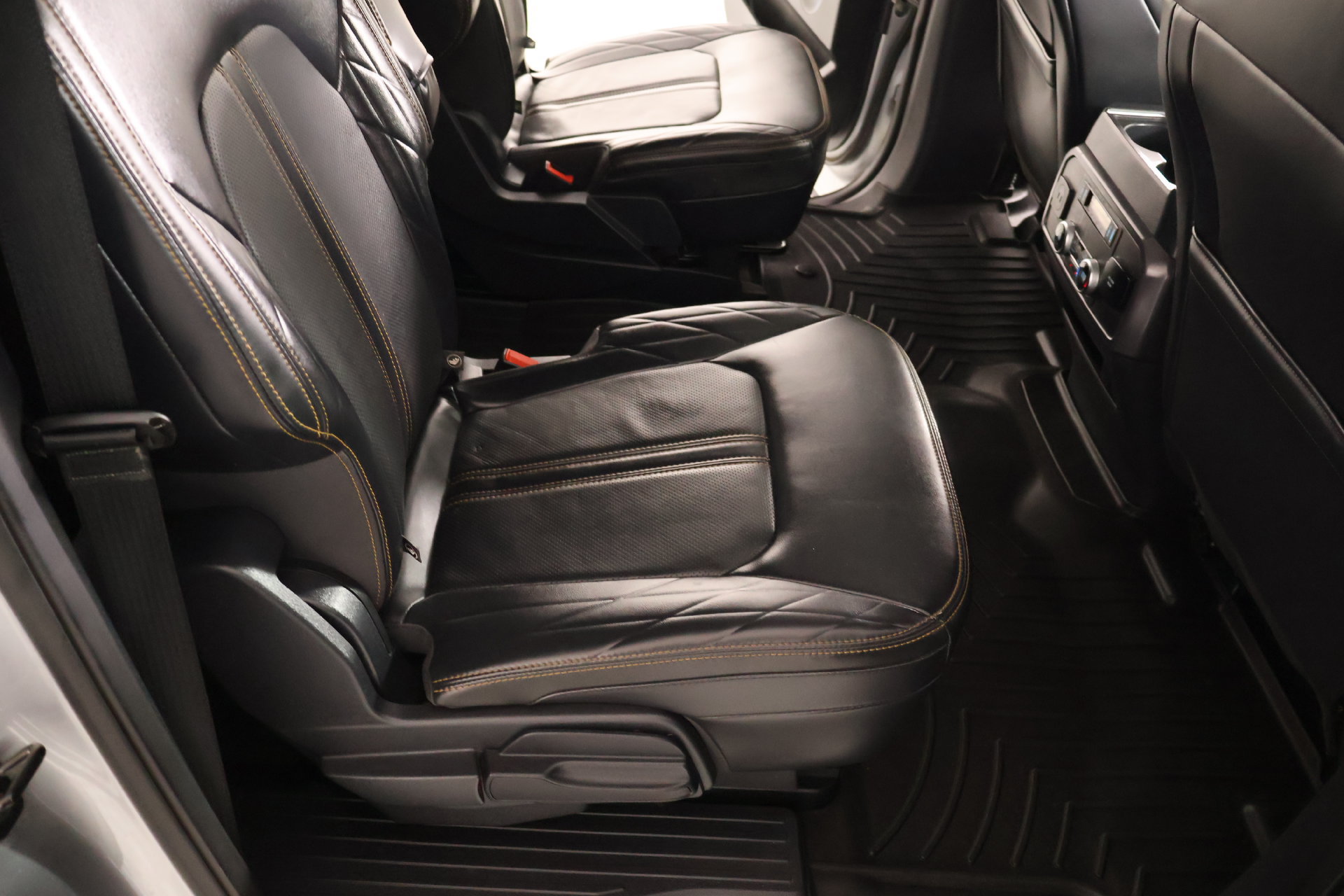 Used 2024 Ford Expedition Max Platinum AWD/4WD image 15