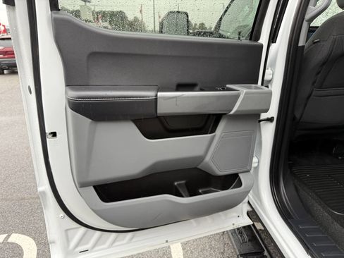 Used 2024 Ford F350 XLT image 18