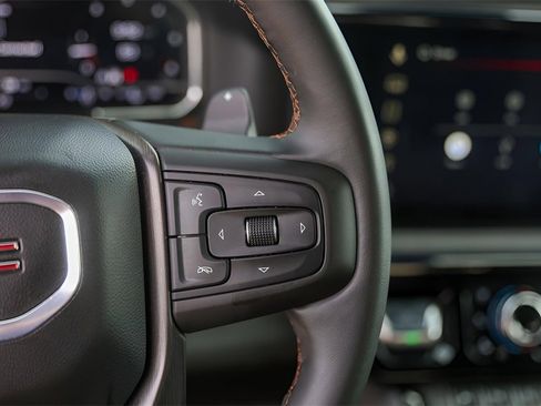 Used 2025 GMC Sierra 1500 AT4 image 16