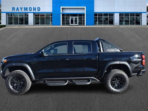 Certified 2025 Chevrolet Colorado ZR2 w/ Midnight Edition image 6