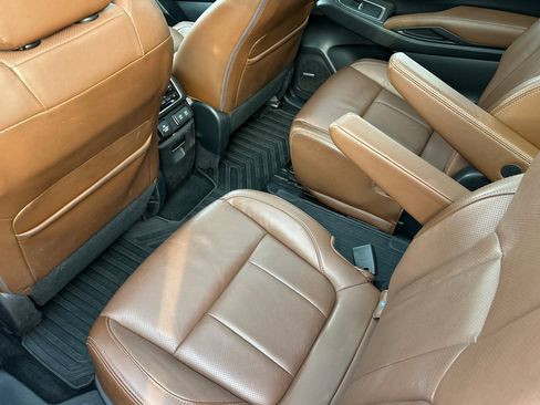 Used 2020 Subaru Ascent Touring w/ Popular Package #2A image 13