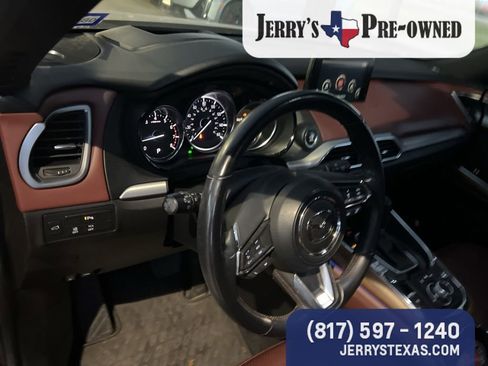 Used 2018 MAZDA CX-9 Signature image 8