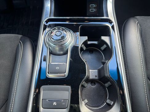 Used 2020 Ford Edge ST image 26