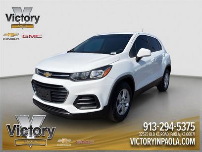 Used 2022 Chevrolet Trax LS w/ Tint and Cruise Package