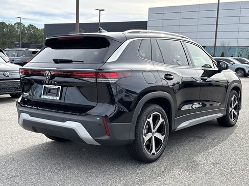 New 2026 Volkswagen Tiguan SE FWD image 5