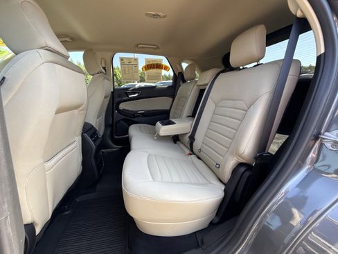 Used 2024 Ford Edge SE AWD/4WD image 21