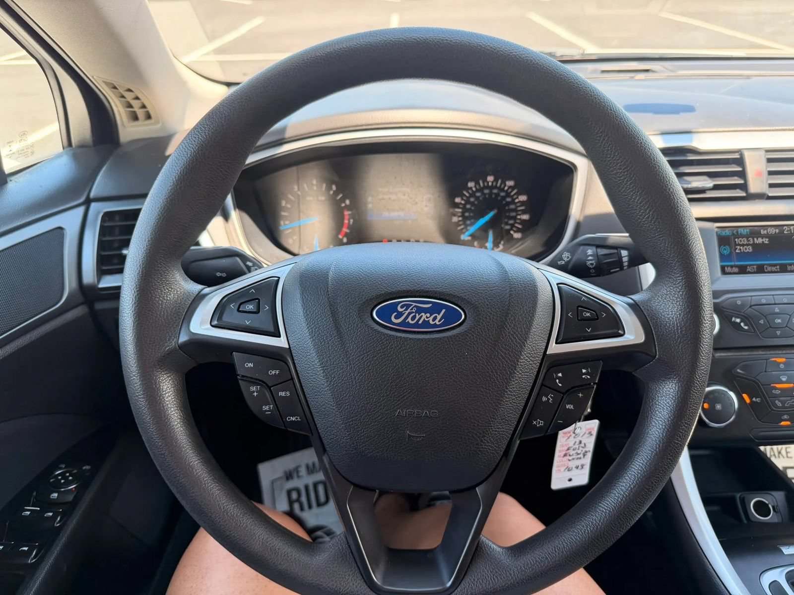 Used 2013 Ford Fusion SE FWD image 12