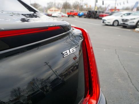 Used 2018 Cadillac XTS Luxury image 9