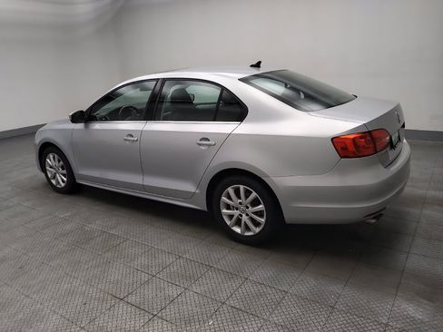 Used 2014 Volkswagen Jetta SE FWD image 3