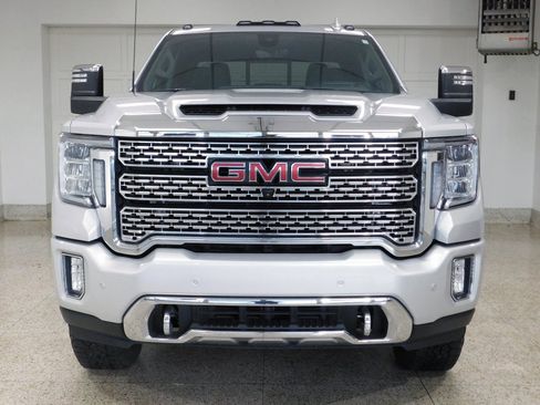 Used 2022 GMC Sierra 3500 Denali w/ Technology Package image 5