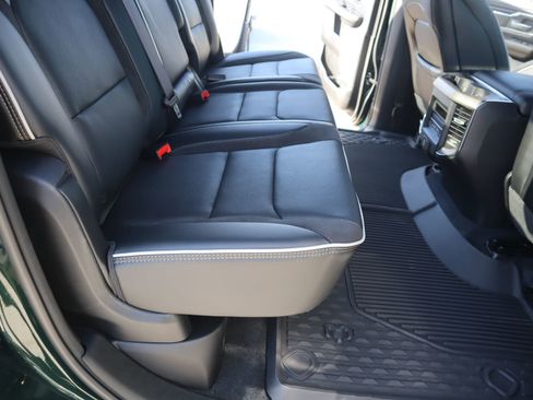 New 2026 RAM 1500 Laramie AWD/4WD image 15