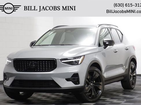 Used 2025 Volvo XC40 B5 Plus w/ Protection Package Premier AWD/4WD image 1