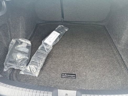 Used 2021 Volkswagen Jetta R-Line w/ R-Line Cold Weather Package image 37