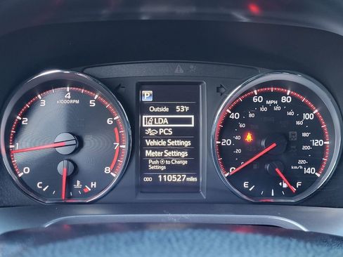 Used 2018 Toyota RAV4 SE w/ All Weather Liner Package image 30