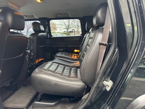 Used 2005 HUMMER H2 w/ Preferred Equipment Group image 14