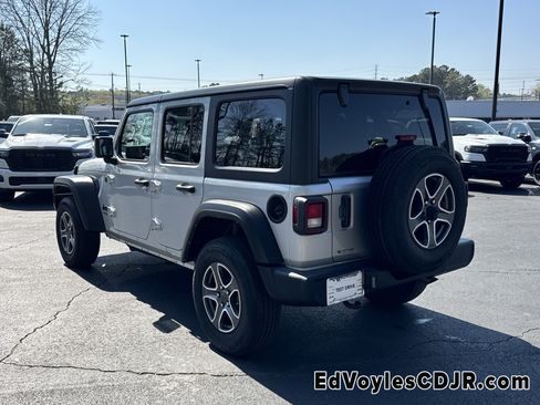 Used 2022 Jeep Wrangler Unlimited Sport S image 6