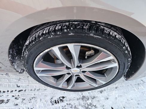 Used 2024 Chevrolet Malibu LT image 13