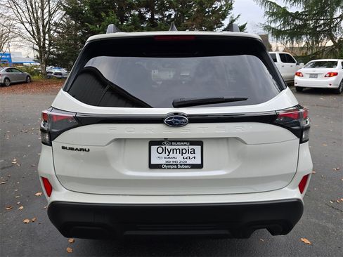 New 2025 Subaru Forester Premium image 5