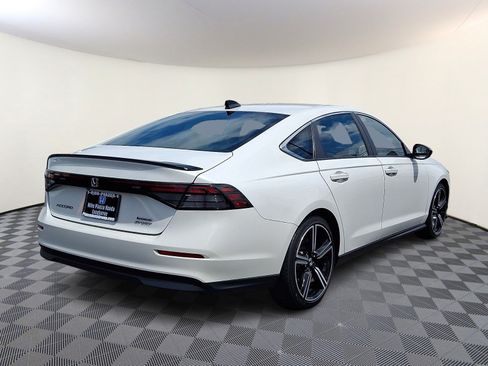 Used 2024 Honda Accord Sport image 7
