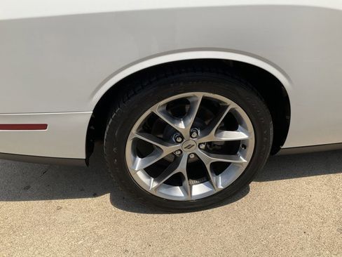 Used 2021 Dodge Challenger GT RWD image 12