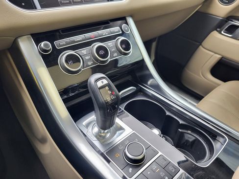 Used 2015 Land Rover Range Rover Sport HSE image 12