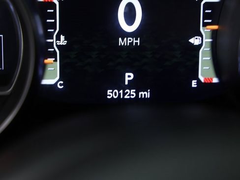 Used 2021 Jeep Gladiator Sport image 28