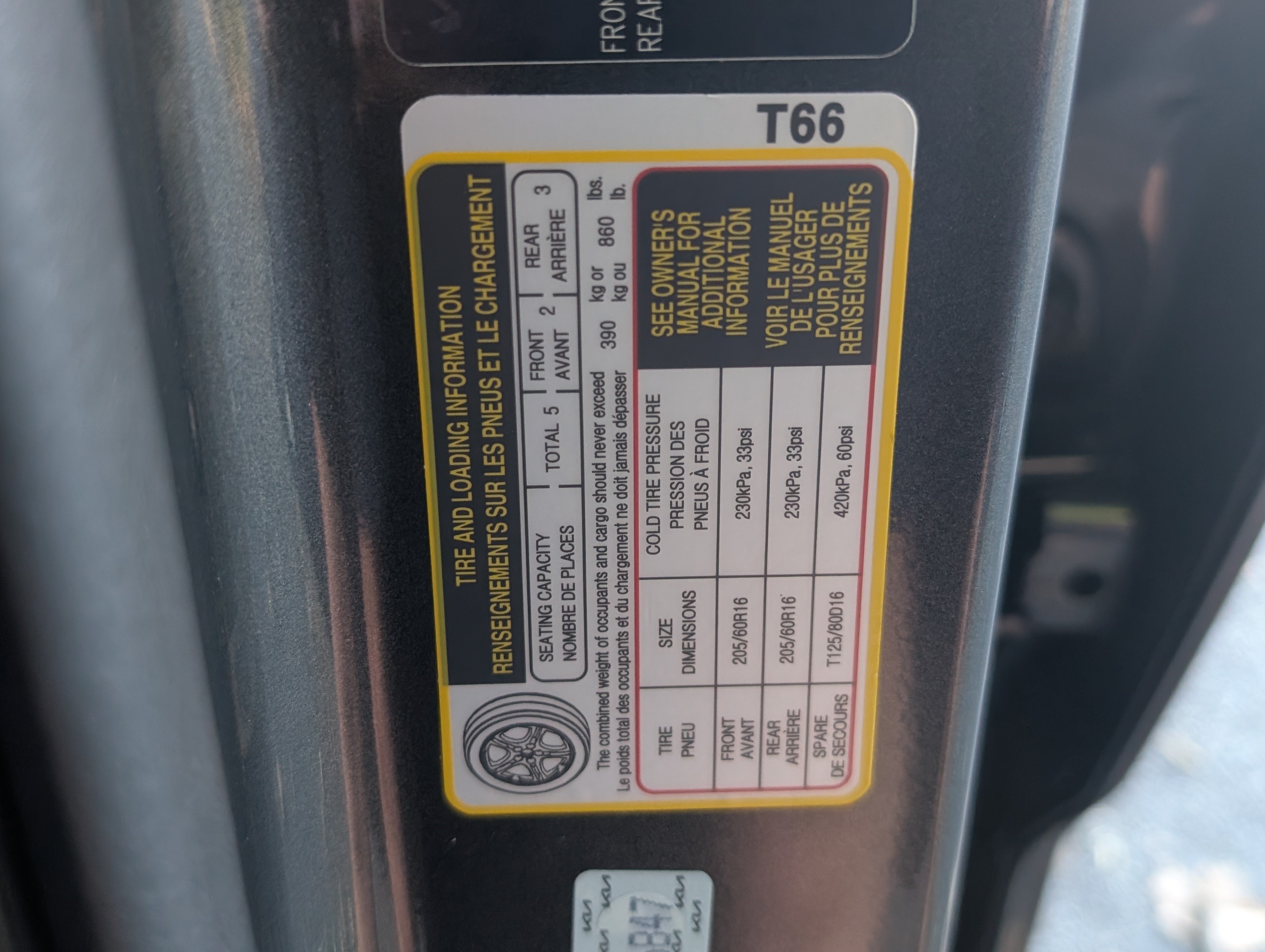 Used 2025 Kia Soul LX w/ LX Technology Package FWD image 32
