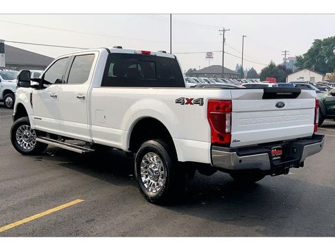Used 2022 Ford F250 Lariat w/ Lariat Ultimate Package AWD/4WD image 13
