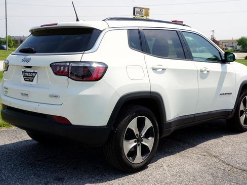 Used 2020 Jeep Compass Latitude image 23