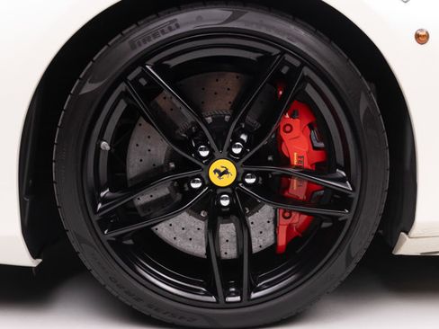 Used 2017 Ferrari 488 Spider RWD image 5