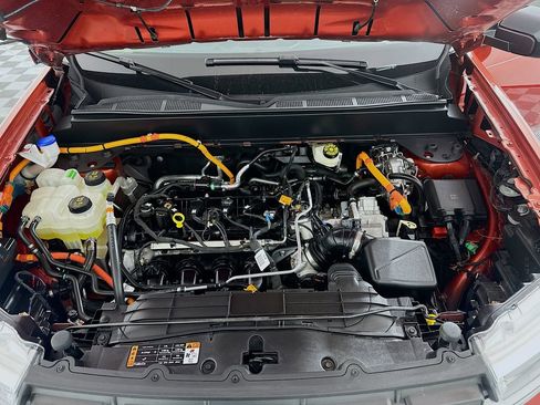 Used 2024 Ford Maverick Lariat FWD image 32