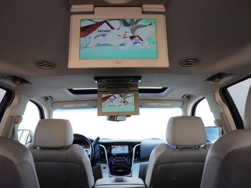 Used 2019 Cadillac Escalade ESV Premium Luxury image 52