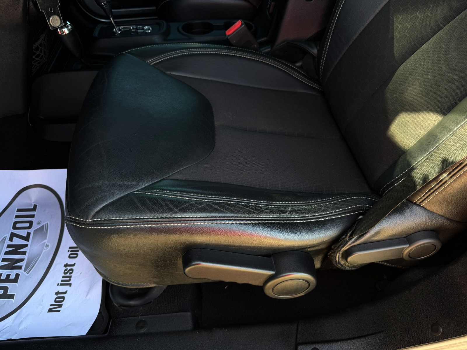 Used 2018 Jeep Wrangler Unlimited Sport AWD/4WD image 14