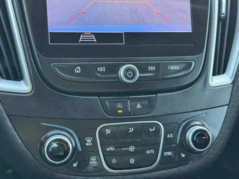 Used 2024 Chevrolet Malibu LT image 15