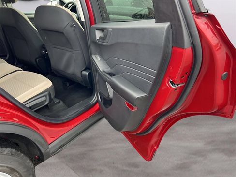 Used 2022 Ford Escape SE w/ Cold Weather Package image 28