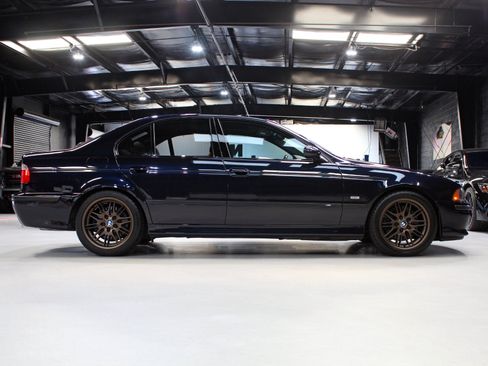 Used 2002 BMW M5 RWD image 22