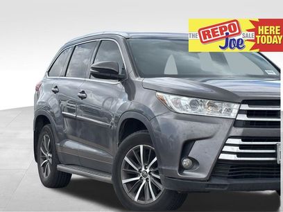 Used 2019 Toyota Highlander XLE