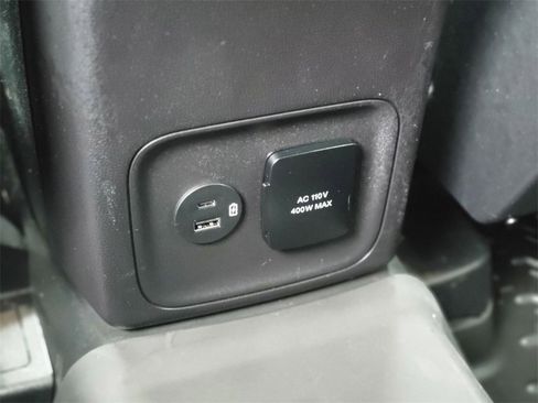 Used 2024 Ford Bronco Sport Badlands image 16