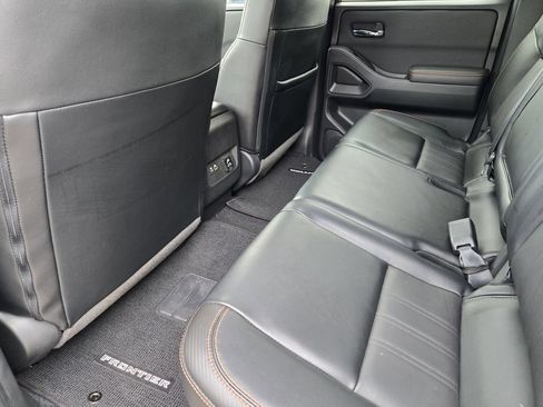 Used 2023 Nissan Frontier Pro-X w/ Pro-X Premium Package RWD image 32