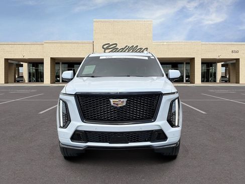 Certified 2026 Cadillac Escalade ESV V AWD/4WD image 2