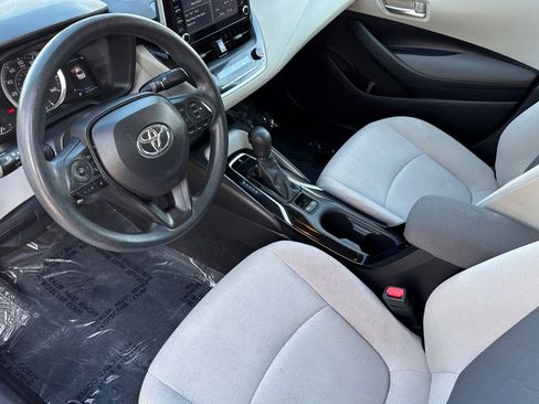 Used 2020 Toyota Corolla LE FWD image 10