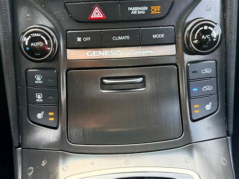 Used 2013 Hyundai Genesis 3.8 image 26