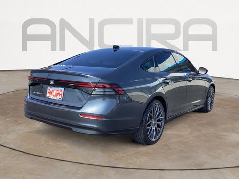 Used 2025 Honda Accord SE image 11
