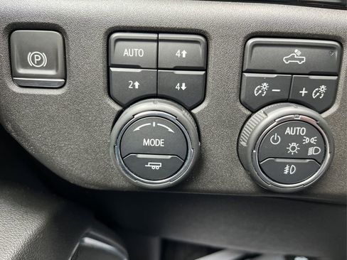 Used 2024 Chevrolet Silverado 1500 RST image 18